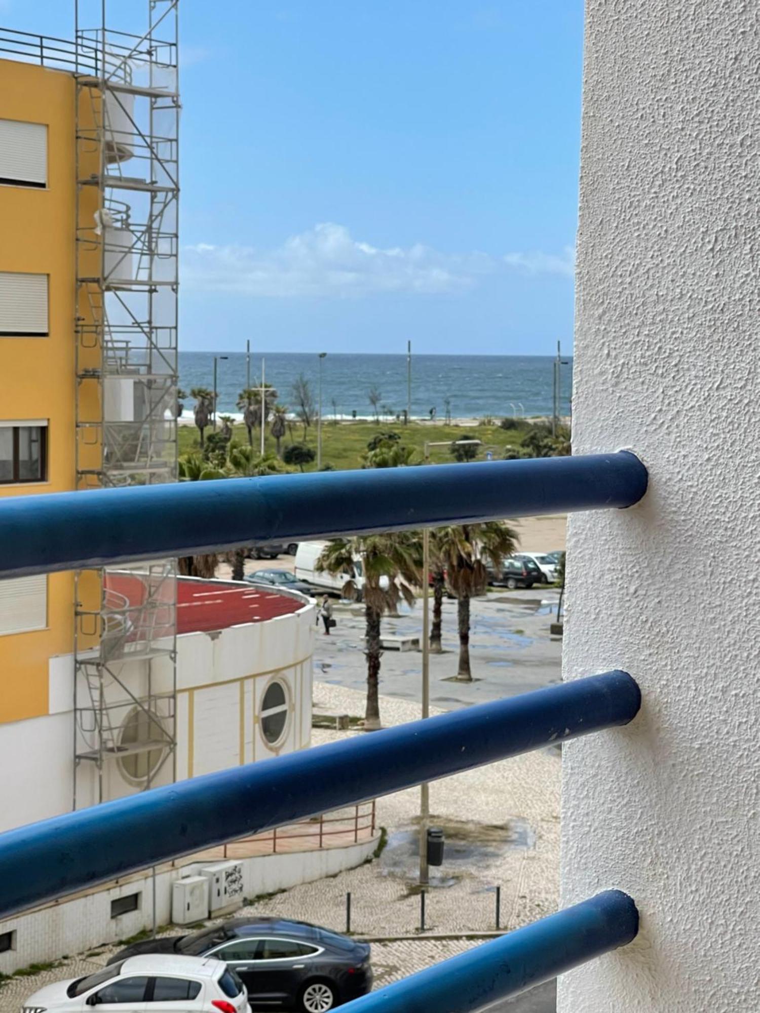 Enjoy Ocean Beach Life At Costa Da Caparica! Ngoại thất bức ảnh